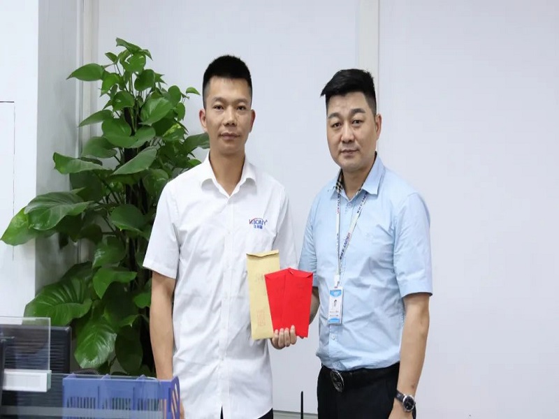 真情系員工，關(guān)懷暖人心丨華邦瀛集團(tuán)領(lǐng)導(dǎo)向因車禍?zhǔn)軅膯T工家屬致以關(guān)切慰問！